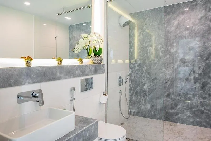 Stylish 1Br Apartment With Skyline Views In Business Bay 10 Mins To Burj Khalifa Dubai Holiday home